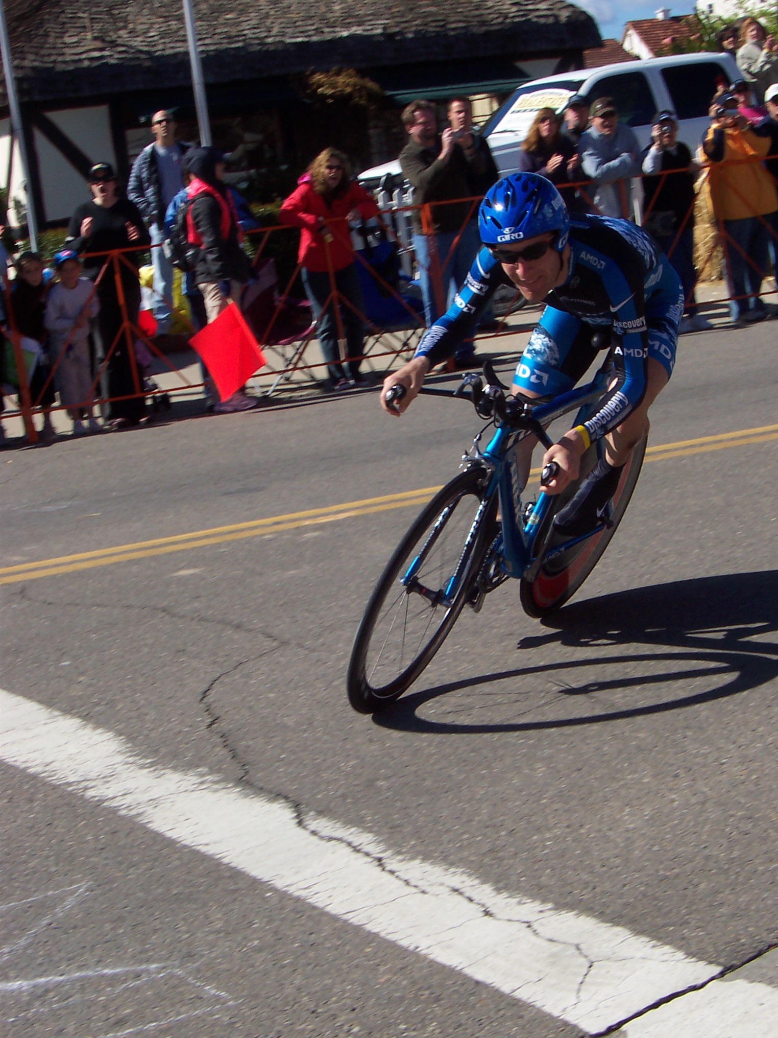 Levi Leipheimer went last, and won with a time of 29'40", 18 seconds ahead of second place.